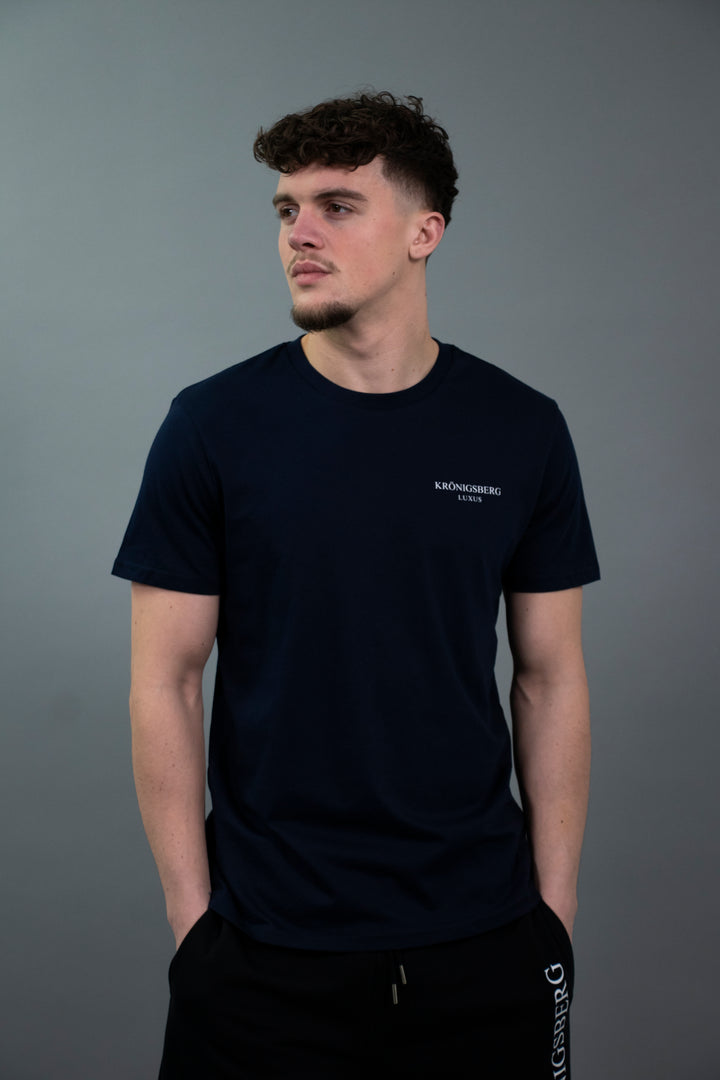T-Shirt Navy Design Badge