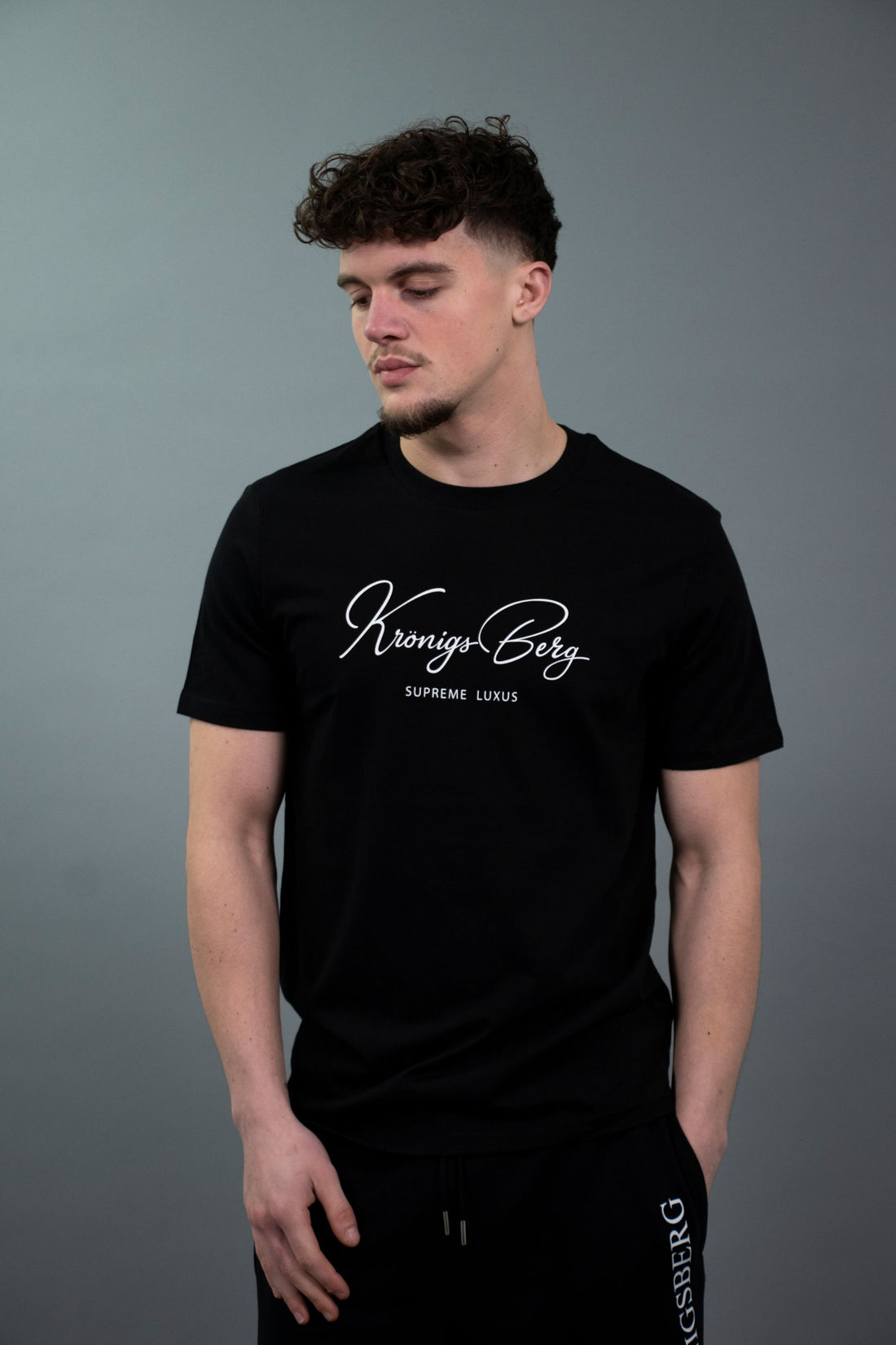 T-Shirt Zwart Design Signature