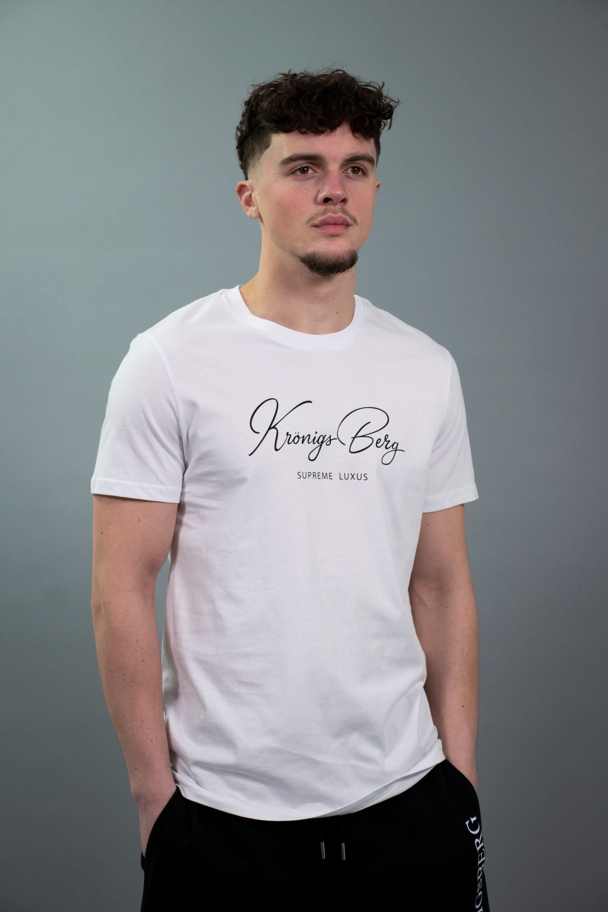 T-Shirt Flat Wit Design Signature
